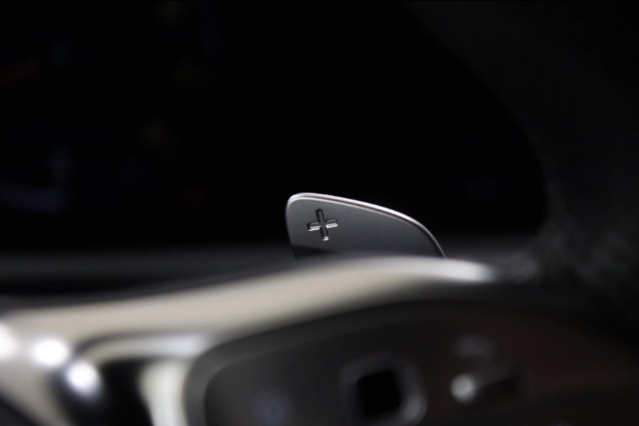 Mercedes-Benz CLA-Klasse AMG 35 4MATIC Premium Plus / PANO/CARPLAY/HK/360CAM/VOL