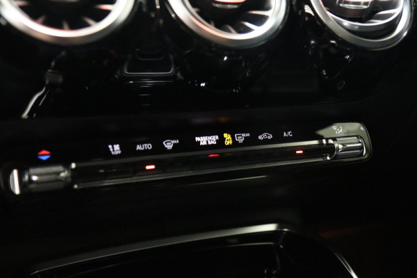 Mercedes-Benz CLA-Klasse AMG 35 4MATIC Premium Plus / PANO/CARPLAY/HK/360CAM/VOL