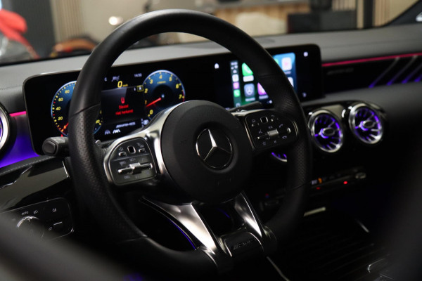 Mercedes-Benz CLA-Klasse AMG 35 4MATIC Premium Plus / PANO/CARPLAY/HK/360CAM/VOL