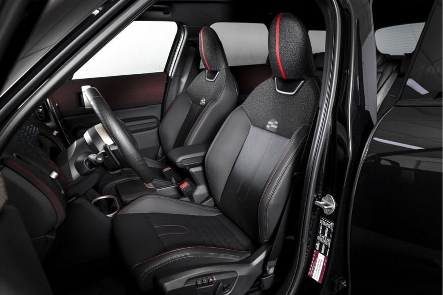 MINI Countryman 1.5 C John Cooper Works XL | S/K-Panodak | Dig. Cockpit | Adapt. Cruise | Elek. Stoel | Stoel-+Stuurverw. | Harman/Kardon |  PDC | 360 Camera | NAV + App. Connect | ECC | Elek. Klep. | Elek. Trekhaak | LM 20" | 7885