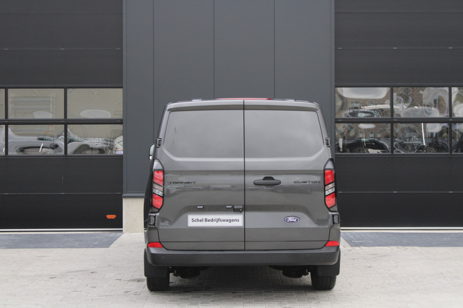Ford Transit Custom 320 2.0 TDCI L2H1 Trend 170pk - Camera - Carplay - Android - LED koplampen - Stoelverwarming - 70l tank - Rijklaar Ford Transit Custom 320 2.0 TDCI L2H1 Trend 170pk - Camera - Carplay - Android - LED koplampen - Stoelverwarming - 70l tank - Rijklaar