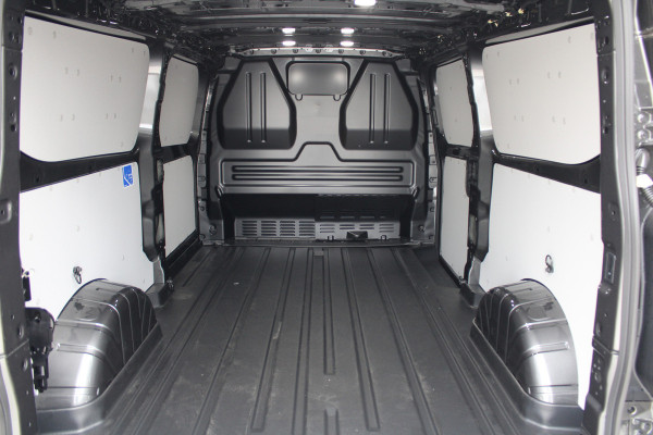 Ford Transit Custom 320 2.0 TDCI L2H1 Trend 170pk - Camera - Carplay - Android - LED koplampen - Stoelverwarming - 70l tank - Rijklaar Ford Transit Custom 320 2.0 TDCI L2H1 Trend 170pk - Camera - Carplay - Android - LED koplampen - Stoelverwarming - 70l tank - Rijklaar