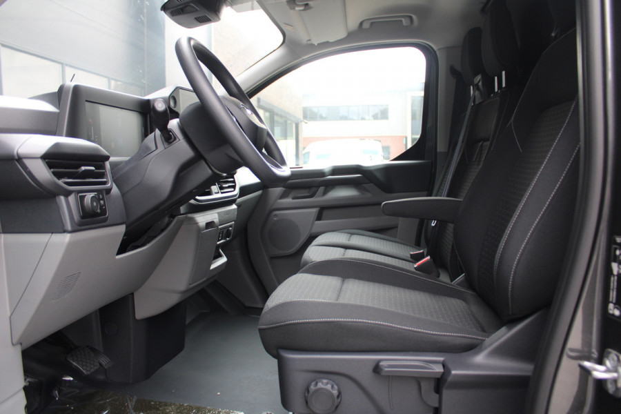 Ford Transit Custom 320 2.0 TDCI L2H1 Trend 170pk - Camera - Carplay - Android - LED koplampen - Stoelverwarming - 70l tank - Rijklaar Ford Transit Custom 320 2.0 TDCI L2H1 Trend 170pk - Camera - Carplay - Android - LED koplampen - Stoelverwarming - 70l tank - Rijklaar