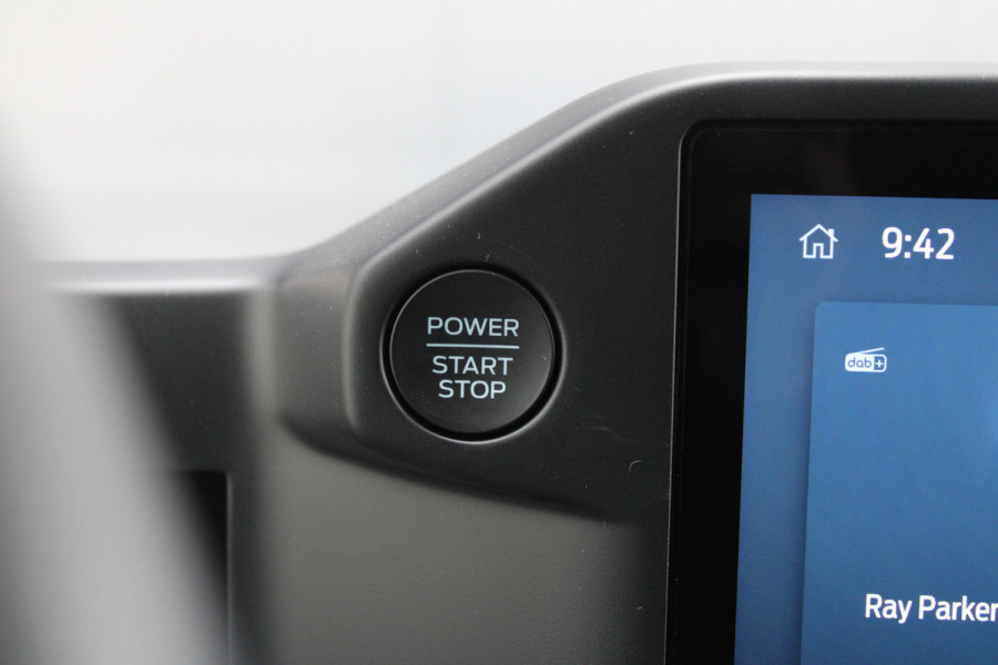 Ford Transit Custom 320 2.0 TDCI L2H1 Trend 170pk - Camera - Carplay - Android - LED koplampen - Stoelverwarming - 70l tank - Rijklaar Ford Transit Custom 320 2.0 TDCI L2H1 Trend 170pk - Camera - Carplay - Android - LED koplampen - Stoelverwarming - 70l tank - Rijklaar