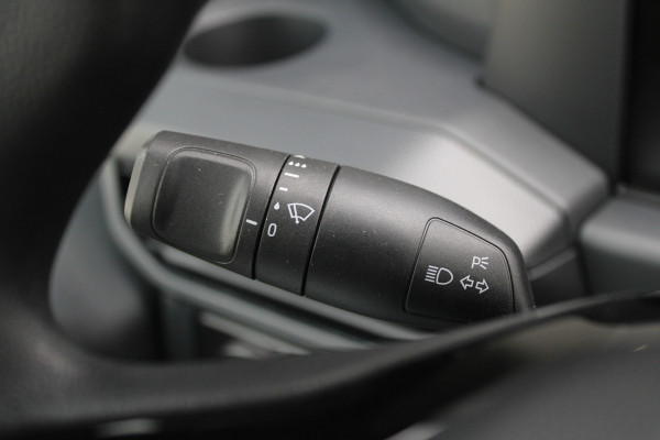 Ford Transit Custom 320 2.0 TDCI L2H1 Trend 170pk - Camera - Carplay - Android - LED koplampen - Stoelverwarming - 70l tank - Rijklaar Ford Transit Custom 320 2.0 TDCI L2H1 Trend 170pk - Camera - Carplay - Android - LED koplampen - Stoelverwarming - 70l tank - Rijklaar