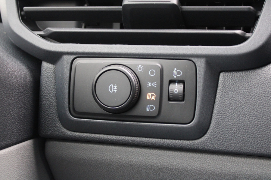 Ford Transit Custom 320 2.0 TDCI L2H1 Trend 170pk - Camera - Carplay - Android - LED koplampen - Stoelverwarming - 70l tank - Rijklaar Ford Transit Custom 320 2.0 TDCI L2H1 Trend 170pk - Camera - Carplay - Android - LED koplampen - Stoelverwarming - 70l tank - Rijklaar