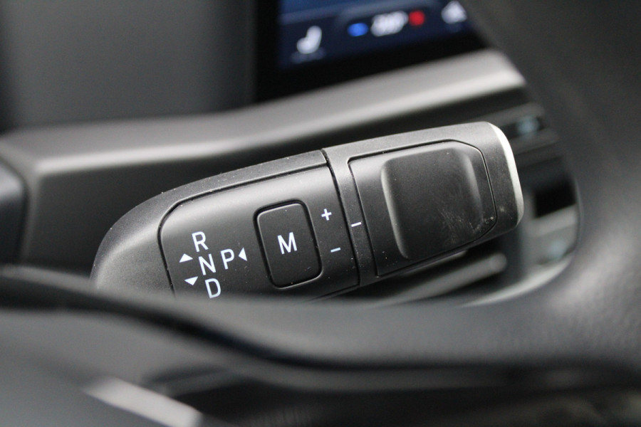 Ford Transit Custom 320 2.0 TDCI L2H1 Trend 170pk - Camera - Carplay - Android - LED koplampen - Stoelverwarming - 70l tank - Rijklaar Ford Transit Custom 320 2.0 TDCI L2H1 Trend 170pk - Camera - Carplay - Android - LED koplampen - Stoelverwarming - 70l tank - Rijklaar