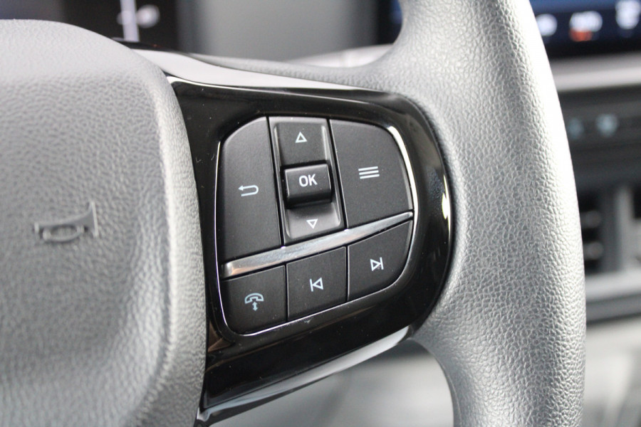 Ford Transit Custom 320 2.0 TDCI L2H1 Trend 170pk - Camera - Carplay - Android - LED koplampen - Stoelverwarming - 70l tank - Rijklaar Ford Transit Custom 320 2.0 TDCI L2H1 Trend 170pk - Camera - Carplay - Android - LED koplampen - Stoelverwarming - 70l tank - Rijklaar