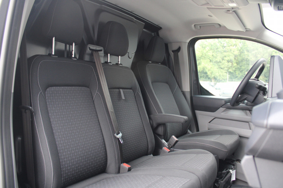 Ford Transit Custom 320 2.0 TDCI L2H1 Trend 170pk - Camera - Carplay - Android - LED koplampen - Stoelverwarming - 70l tank - Rijklaar Ford Transit Custom 320 2.0 TDCI L2H1 Trend 170pk - Camera - Carplay - Android - LED koplampen - Stoelverwarming - 70l tank - Rijklaar