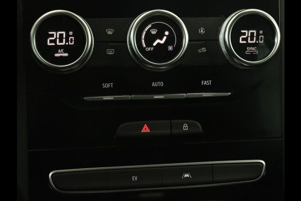 Renault Mégane 1.6 E-Tech Plug-In Hybrid 160 Intens | Half leder | Carplay | Full LED | Keyless | Navigatie | Parkeerhulp | Cruise control | Sfeerverlichting | Climate control