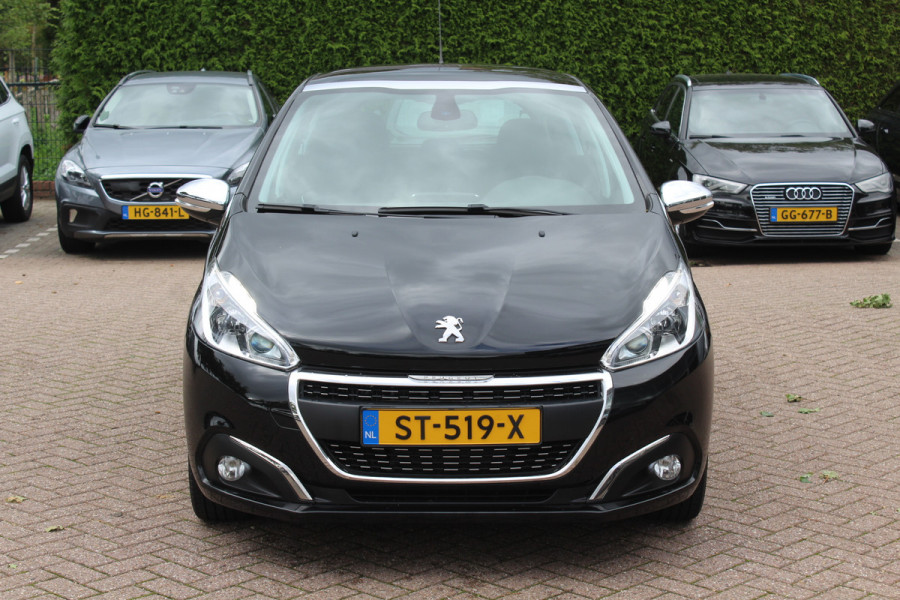 Peugeot 208 1.2 PureTech Allure / Panoramadak / Navigatie / Parkeerhulp achter / 16'' / Apple CarPlay / DAB / Cruise Control Peugeot 208 1.2 PureTech Allure / Panoramadak / Navigatie / Parkeerhulp achter / 16'' / Apple CarPlay / DAB / Cruise Control
