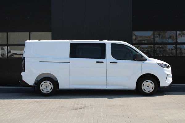 Ford Transit Custom 320 2.0 TDCI L2H1 Trend DC 136pk - Carplay - Android - Camera - Trekhaak - LED koplampen - Stoel + Stuurverwarming - Rijklaar Ford Transit Custom 320 2.0 TDCI L2H1 Trend DC 136pk - Carplay - Android - Camera - Trekhaak - LED koplampen - Stoel + Stuurverwarming - Rijklaar