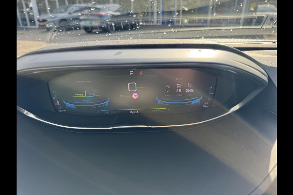 Peugeot 3008 1.6 HYbrid 225 Allure Pack Business 200pk PHEV | Elektrische Achterklep | Stoelverwarming | Dodehoeksensoren Peugeot 3008 1.6 HYbrid 225 Allure Pack Business 200pk PHEV | Elektrische Achterklep | Stoelverwarming | Dodehoeksensoren