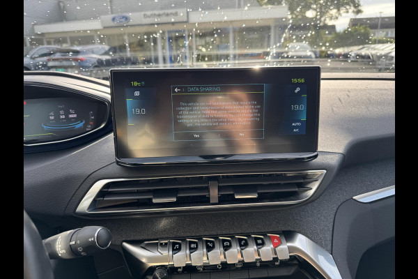 Peugeot 3008 1.6 HYbrid 225 Allure Pack Business 200pk PHEV | Elektrische Achterklep | Stoelverwarming | Dodehoeksensoren Peugeot 3008 1.6 HYbrid 225 Allure Pack Business 200pk PHEV | Elektrische Achterklep | Stoelverwarming | Dodehoeksensoren