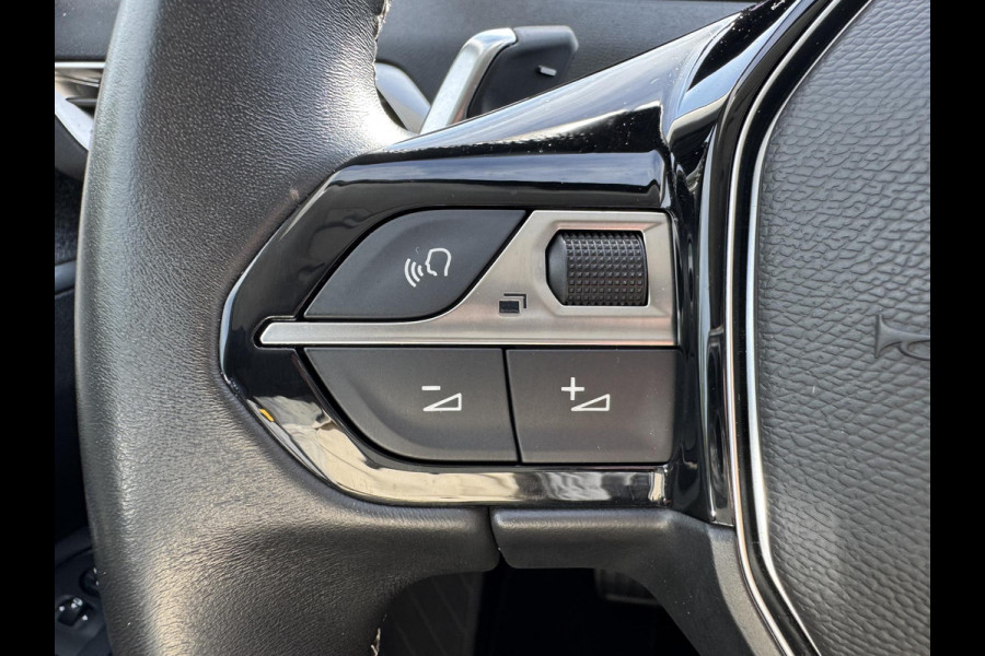 Peugeot 3008 1.6 HYbrid 225 Allure Pack Business 200pk PHEV | Elektrische Achterklep | Stoelverwarming | Dodehoeksensoren Peugeot 3008 1.6 HYbrid 225 Allure Pack Business 200pk PHEV | Elektrische Achterklep | Stoelverwarming | Dodehoeksensoren