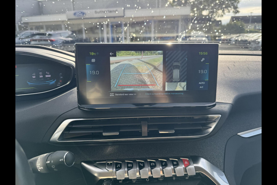 Peugeot 3008 1.6 HYbrid 225 Allure Pack Business 200pk PHEV | Elektrische Achterklep | Stoelverwarming | Dodehoeksensoren Peugeot 3008 1.6 HYbrid 225 Allure Pack Business 200pk PHEV | Elektrische Achterklep | Stoelverwarming | Dodehoeksensoren