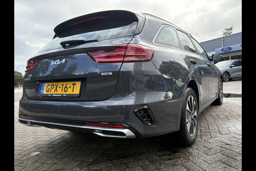 Kia Ceed Sportswagon 1.6 GDI PHEV DynamicLine 140pk Automaat | Stoelverwarming | Camera | Navigatie | Climate control