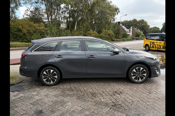 Kia Ceed Sportswagon 1.6 GDI PHEV DynamicLine 140pk Automaat | Stoelverwarming | Camera | Navigatie | Climate control