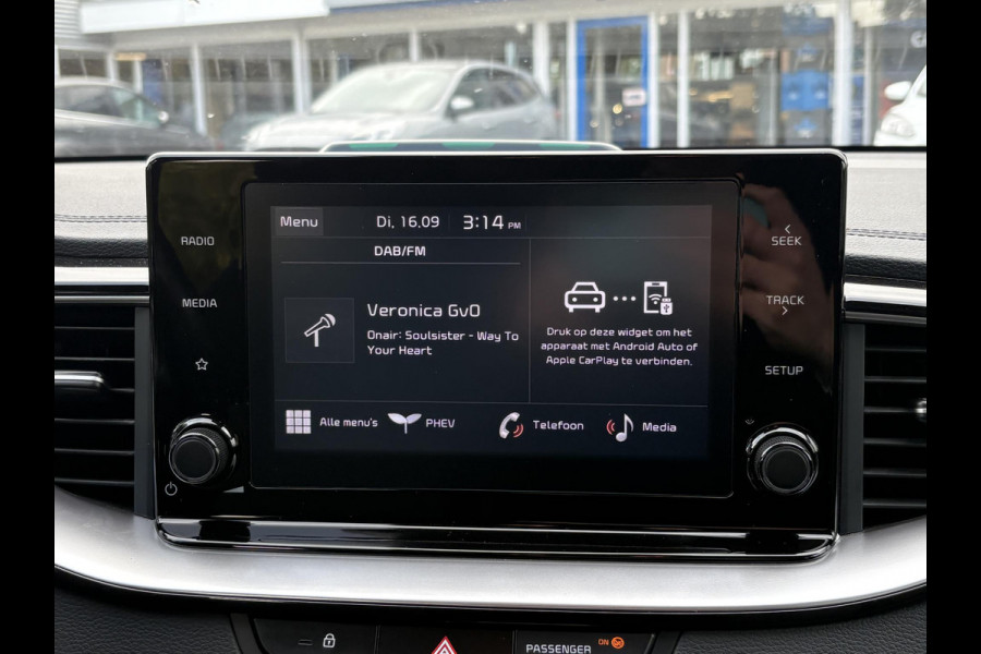 Kia Ceed Sportswagon 1.6 GDI PHEV DynamicLine 140pk Automaat | Stoelverwarming | Camera | Navigatie | Climate control