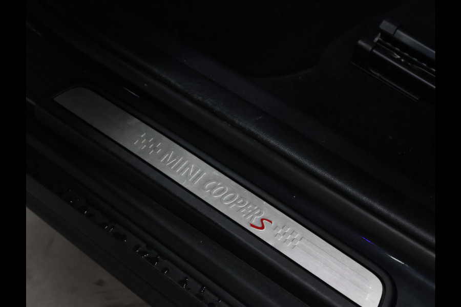 MINI Countryman 2.0 Cooper S Hammersmith [SCHUIFKANTELDAK, APPLE CARPLAY, VOL LEDER, HEAD-UP, STOELVERWARMING, PDC V+A, CRUISE, CLIMATE, NIEUWSTAAT]