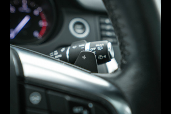 Land Rover Discovery Sport 2.0 TD4 AWD Urban Series SE Dynamic (INCL-BTW) Aut. *PANO | LUXURY-LEATHER | XENON | CAMERA | NAVI-FULLMAP | MERIDIAN-AUDIO | ECC | PDC | CRUISE | LANE-ASSIST | HEATED-COMFORTSEATS | SHIFT-PADDLES |  TOWBAR | 19"ALU* Land Rover Discovery Sport 2.0 TD4 AWD Urban Series SE Dynamic (INCL-BTW) Aut. *PANO | LUXURY-LEATHER | XENON | CAMERA | NAVI-FULLMAP | MERIDIAN-AUDIO | ECC | PDC | CRUISE | LANE-ASSIST | HEATED-COMFORTSEATS | SHIFT-PADDLES |  TOWBAR | 19"ALU*