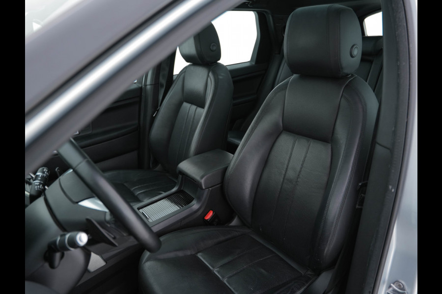 Land Rover Discovery Sport 2.0 TD4 AWD Urban Series SE Dynamic (INCL-BTW) Aut. *PANO | LUXURY-LEATHER | XENON | CAMERA | NAVI-FULLMAP | MERIDIAN-AUDIO | ECC | PDC | CRUISE | LANE-ASSIST | HEATED-COMFORTSEATS | SHIFT-PADDLES |  TOWBAR | 19"ALU* Land Rover Discovery Sport 2.0 TD4 AWD Urban Series SE Dynamic (INCL-BTW) Aut. *PANO | LUXURY-LEATHER | XENON | CAMERA | NAVI-FULLMAP | MERIDIAN-AUDIO | ECC | PDC | CRUISE | LANE-ASSIST | HEATED-COMFORTSEATS | SHIFT-PADDLES |  TOWBAR | 19"ALU*