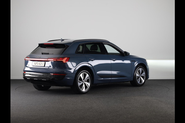 Audi Q8 e-tron 50 quattro Edition 95 kWh 340pk | Lederen bekleding | | 20 inch lichtmetalen velgen | Elektrisch verstelbare voorstoelen met geheugen | Parkeercamera |