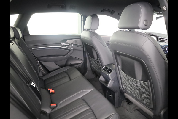 Audi Q8 e-tron 50 quattro Edition 95 kWh 340pk | Lederen bekleding | | 20 inch lichtmetalen velgen | Elektrisch verstelbare voorstoelen met geheugen | Parkeercamera |