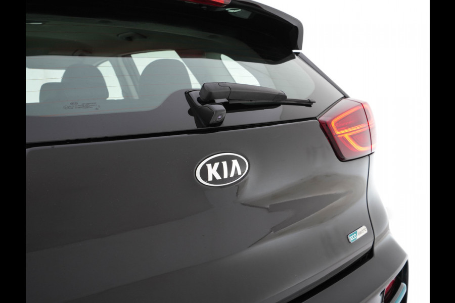 Kia e-Niro DynamicLine 64 kWh [ 3-Fase ] {SOH-100%} (INCL-BTW)  Aut. *LEATHER-FABRIC | NAVI-FULLMAP | AMBIENT-LIGHT | DAB+ | ADAPTIVE-CRUISE | CAMERA | HEATED-COMFORTSEATS | KEYLESS | DIGI-COCKPIT | SHIFT-PADDLES | CARPLAY | 17"ALU*