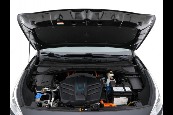 Kia e-Niro DynamicLine 64 kWh [ 3-Fase ] {SOH-100%} (INCL-BTW)  Aut. *LEATHER-FABRIC | NAVI-FULLMAP | AMBIENT-LIGHT | DAB+ | ADAPTIVE-CRUISE | CAMERA | HEATED-COMFORTSEATS | KEYLESS | DIGI-COCKPIT | SHIFT-PADDLES | CARPLAY | 17"ALU*