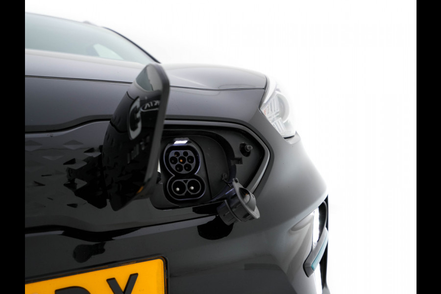 Kia e-Niro DynamicLine 64 kWh [ 3-Fase ] {SOH-100%} (INCL-BTW)  Aut. *LEATHER-FABRIC | NAVI-FULLMAP | AMBIENT-LIGHT | DAB+ | ADAPTIVE-CRUISE | CAMERA | HEATED-COMFORTSEATS | KEYLESS | DIGI-COCKPIT | SHIFT-PADDLES | CARPLAY | 17"ALU*