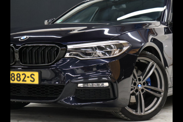 BMW 5 Serie 520i M Sport [SCHUIFKANTELDAK, MEMORY SEATS, HUD, PDC V+A, CRUISE CONTROL, APPLE CARPLAY, STOELVERWARMING, AUTOMATISCHE AIRCO, NAVIGATIE, NIEUWSTAAT]