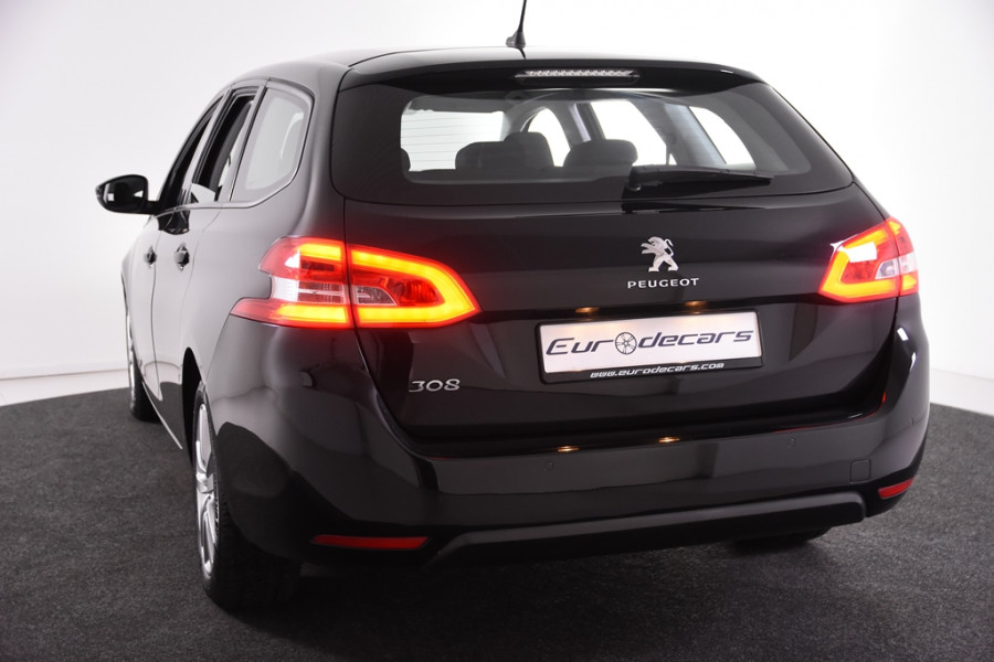Peugeot 308 SW 1.2 PureTech Allure *KOPPAKKING LEK MEENEEMPRIJS*