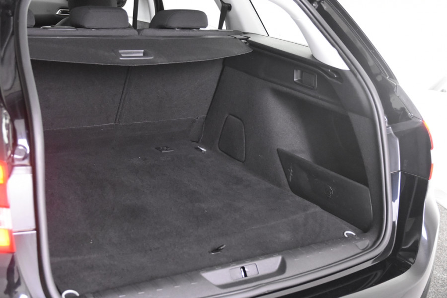 Peugeot 308 SW 1.2 PureTech Allure *KOPPAKKING LEK MEENEEMPRIJS*
