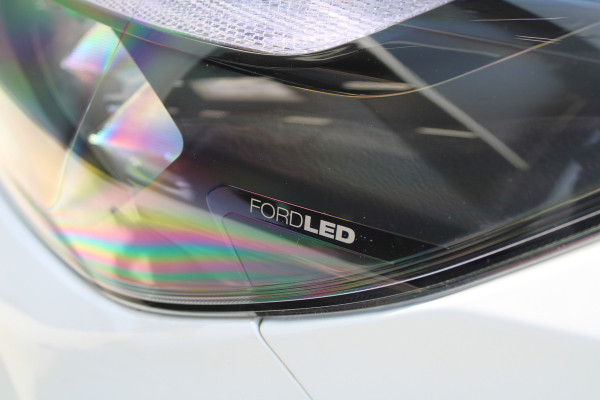 Ford Transit Custom 320 2.0 TDCI L2H1 Limited 170pk - 2x Schuifdeur - Adaptive Cruise - Verwarmd stuur - Blind spot - Navigatie - Camera - Draadloos Ford Transit Custom 320 2.0 TDCI L2H1 Limited 170pk - 2x Schuifdeur - Adaptive Cruise - Verwarmd stuur - Blind spot - Navigatie - Camera - Draadloos