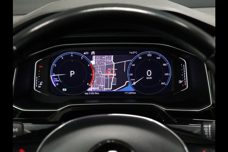 Volkswagen Polo 1.0 TSI Highline R-line [ADAPTIVE CRUISE CONTROL, CAMERA, APPLE CARPLAY, ANDROID AUTO, AUTOMATSCHE AIRCONDITIONING, NAVIGATIE, NIEUWSTAAT]