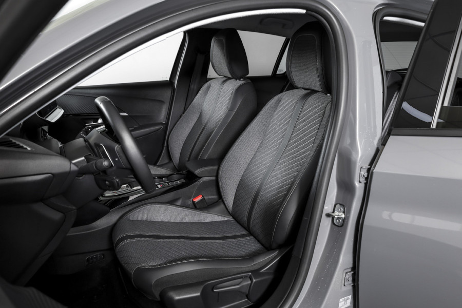 Peugeot 208 1.2 Hybrid 110 e-DCS6 Allure | Dig. Cockpit | Adapt. Cruise | PDC | Camera V+A | NAV+App. Connect | ECC | LM 16" | 0802 Peugeot 208 1.2 Hybrid 110 e-DCS6 Allure | Dig. Cockpit | Adapt. Cruise | PDC | Camera V+A | NAV+App. Connect | ECC | LM 16" | 0802