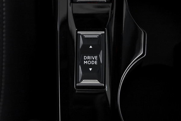 Peugeot 208 1.2 Hybrid 110 e-DCS6 Allure | Dig. Cockpit | Adapt. Cruise | PDC | Camera V+A | NAV+App. Connect | ECC | LM 16" | 0802 Peugeot 208 1.2 Hybrid 110 e-DCS6 Allure | Dig. Cockpit | Adapt. Cruise | PDC | Camera V+A | NAV+App. Connect | ECC | LM 16" | 0802