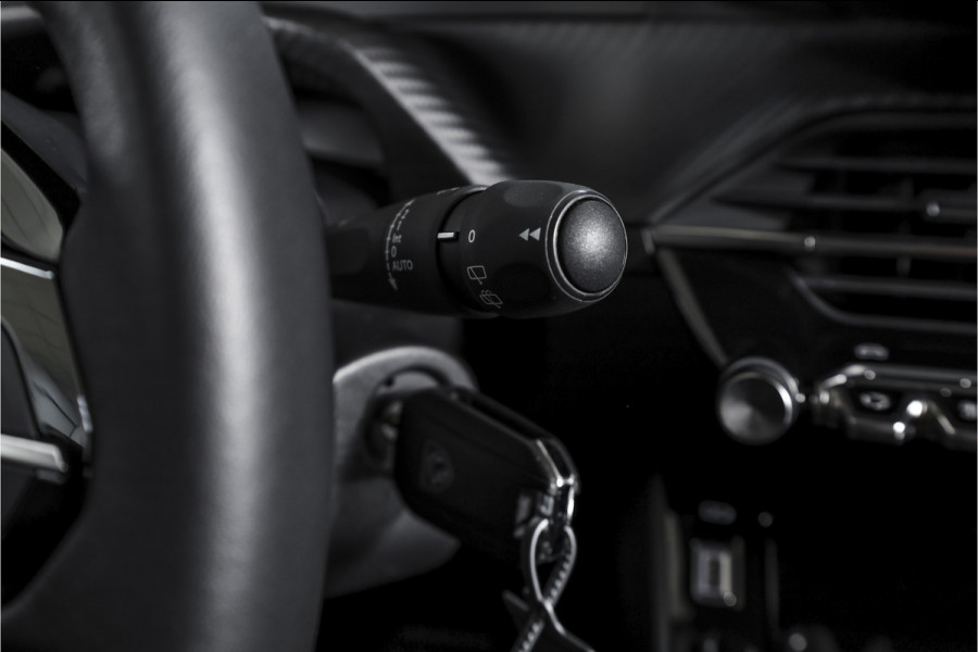 Peugeot 208 1.2 Hybrid 110 e-DCS6 Allure | Dig. Cockpit | Adapt. Cruise | PDC | Camera V+A | NAV+App. Connect | ECC | LM 16" | 0802 Peugeot 208 1.2 Hybrid 110 e-DCS6 Allure | Dig. Cockpit | Adapt. Cruise | PDC | Camera V+A | NAV+App. Connect | ECC | LM 16" | 0802