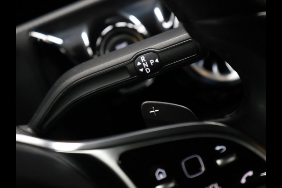 Mercedes-Benz A-Klasse 250 e Luxury Limited [SFEERVERLICHTING, TREKHAAK, CAMERA, PDC 360, CRUISE CONTROL, STOELVERWARMING, FLIPPERS, BLUETOOTH TELEFOON, AUTO AIRCO, NAVIGATIE, NIEUWSTAAT]