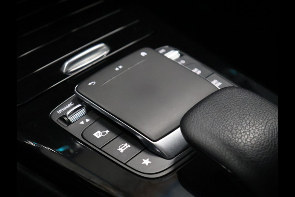 Mercedes-Benz A-Klasse 250 e Luxury Limited [SFEERVERLICHTING, TREKHAAK, CAMERA, PDC 360, CRUISE CONTROL, STOELVERWARMING, FLIPPERS, BLUETOOTH TELEFOON, AUTO AIRCO, NAVIGATIE, NIEUWSTAAT]