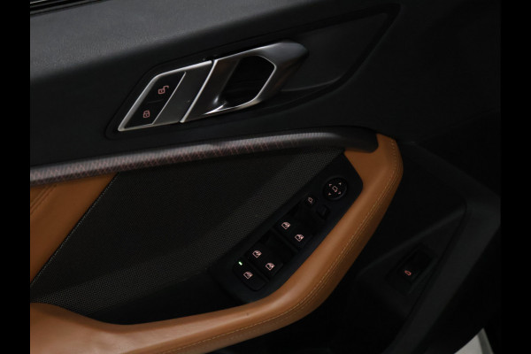 BMW 1-serie 128ti High Executive *WEEKAANBIEDING* [M-CONTOURSTOEL, SCHUIFKANTELDAK, HARMAN KARDON, M-SPOILER, STOELVERWARMING, M-SPORT STEERING, NIEUWSTAAT]