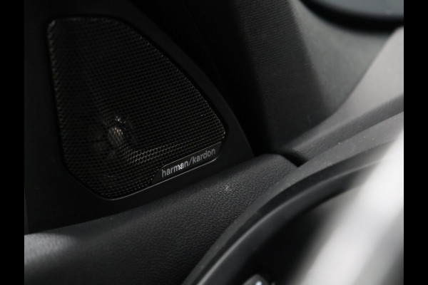 BMW 1-serie 128ti High Executive *WEEKAANBIEDING* [M-CONTOURSTOEL, SCHUIFKANTELDAK, HARMAN KARDON, M-SPOILER, STOELVERWARMING, M-SPORT STEERING, NIEUWSTAAT]