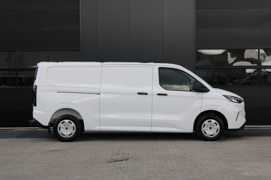 Ford Transit Custom 320 2.0 TDCI L2H1 Trend 170pk - Achterklep - Carplay - Android - LED koplampen - Stoelverwarming - 70l tank - Rijklaar Ford Transit Custom 320 2.0 TDCI L2H1 Trend 170pk - Achterklep - Carplay - Android - LED koplampen - Stoelverwarming - 70l tank - Rijklaar