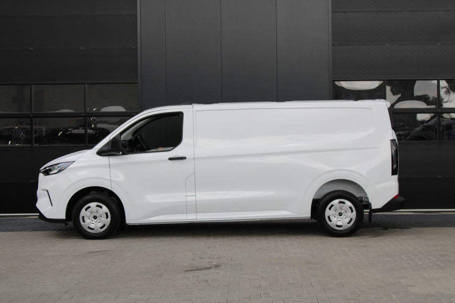 Ford Transit Custom 320 2.0 TDCI L2H1 Trend 170pk - Achterklep - Carplay - Android - LED koplampen - Stoelverwarming - 70l tank - Rijklaar Ford Transit Custom 320 2.0 TDCI L2H1 Trend 170pk - Achterklep - Carplay - Android - LED koplampen - Stoelverwarming - 70l tank - Rijklaar