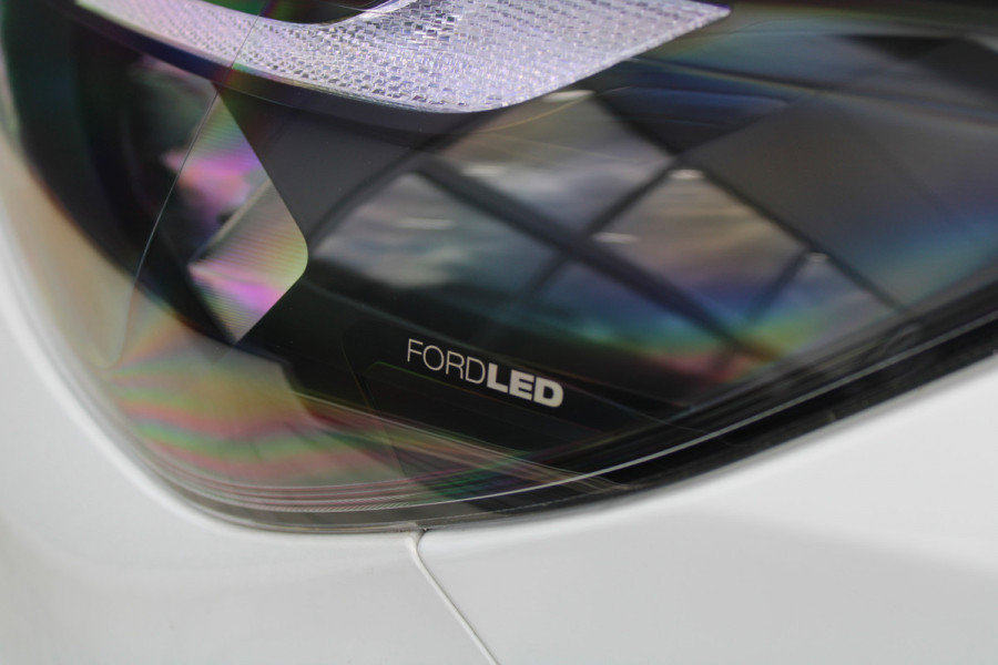 Ford Transit Custom 320 2.0 TDCI L2H1 Trend 170pk - Achterklep - Carplay - Android - LED koplampen - Stoelverwarming - 70l tank - Rijklaar Ford Transit Custom 320 2.0 TDCI L2H1 Trend 170pk - Achterklep - Carplay - Android - LED koplampen - Stoelverwarming - 70l tank - Rijklaar