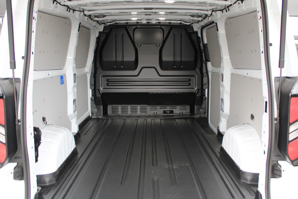 Ford Transit Custom 320 2.0 TDCI L2H1 Trend 170pk - Achterklep - Carplay - Android - LED koplampen - Stoelverwarming - 70l tank - Rijklaar Ford Transit Custom 320 2.0 TDCI L2H1 Trend 170pk - Achterklep - Carplay - Android - LED koplampen - Stoelverwarming - 70l tank - Rijklaar