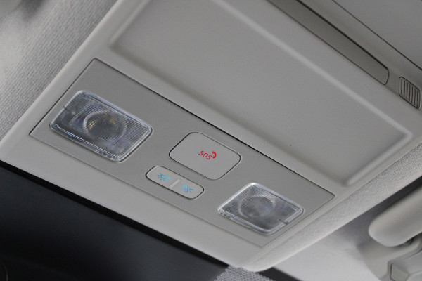 Ford Transit Custom 320 2.0 TDCI L2H1 Trend 170pk - Achterklep - Carplay - Android - LED koplampen - Stoelverwarming - 70l tank - Rijklaar Ford Transit Custom 320 2.0 TDCI L2H1 Trend 170pk - Achterklep - Carplay - Android - LED koplampen - Stoelverwarming - 70l tank - Rijklaar