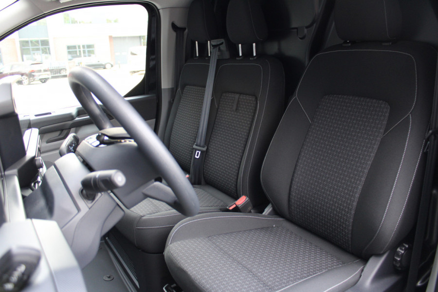 Ford Transit Custom 320 2.0 TDCI L2H1 Trend 170pk - Achterklep - Carplay - Android - LED koplampen - Stoelverwarming - 70l tank - Rijklaar Ford Transit Custom 320 2.0 TDCI L2H1 Trend 170pk - Achterklep - Carplay - Android - LED koplampen - Stoelverwarming - 70l tank - Rijklaar
