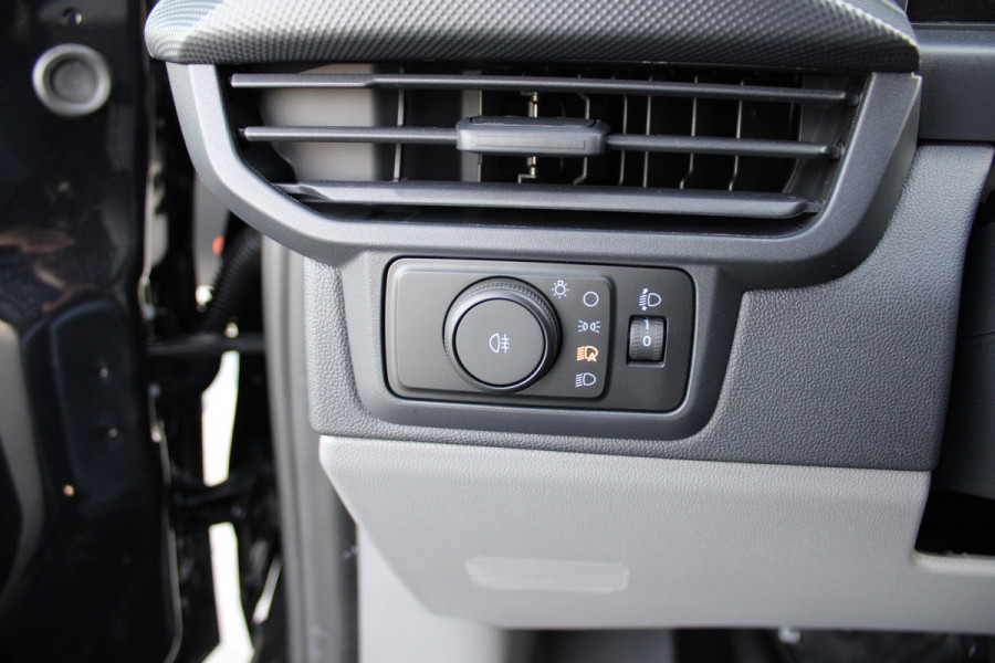 Ford Transit Custom 320 2.0 TDCI L2H1 Trend 170pk - Achterklep - Carplay - Android - LED koplampen - Stoelverwarming - 70l tank - Rijklaar Ford Transit Custom 320 2.0 TDCI L2H1 Trend 170pk - Achterklep - Carplay - Android - LED koplampen - Stoelverwarming - 70l tank - Rijklaar